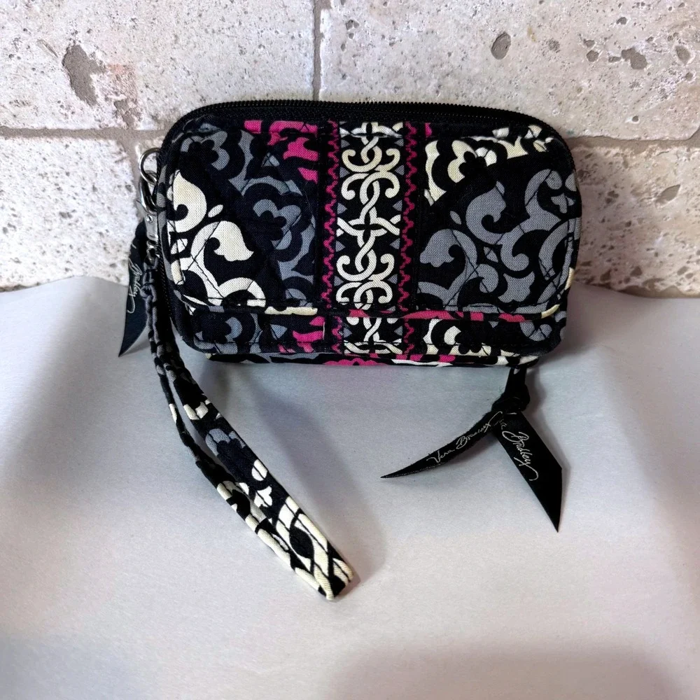 Vera Bradley Wristlet Wallet Black Floral Print‎ Organizer Clutch
